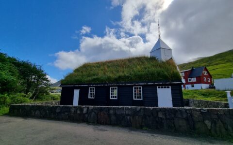 Hvalvik kirke 002356