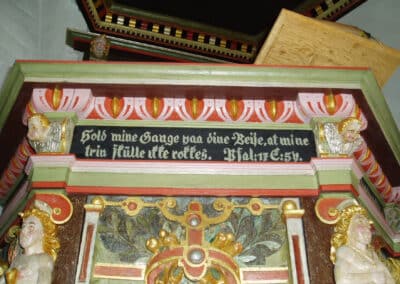 Fodby kirke, rekonstruktion, profiler/lister, ornamentik m.m.