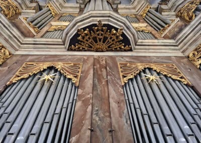 Trinitatis kirke Kbh., nyskæring/rekonstruktion af to 1700-tals cymbelstjerner til hovedorglet