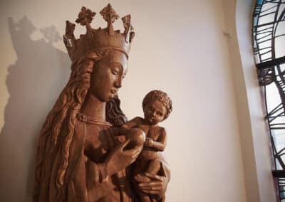 Nyskæring af 1500-tals Madonna, Vor Frue kirke-Silkeborg. Jylland