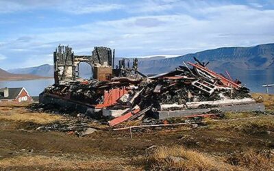 Rekonstruktion af kirkeinventar til nedbrændt kirke på Grønland